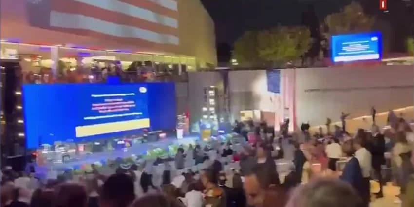 غلاف الفيديو